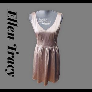 🦋Ellen Tracy Lilac Satin dress, only worn once size 4🦋